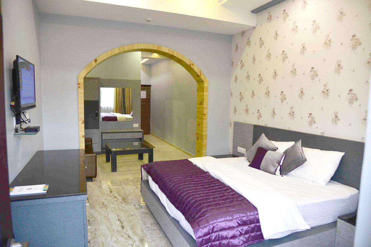 Fabhotel Kangra Roadway Inn Tanda Exterior foto